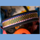 PAVASARIS - 4 cm pločio austos juostos antkaklis