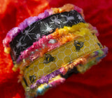 BITUTĖS - medžiaginis 2.5 cm - 4 cm pločio antkaklis